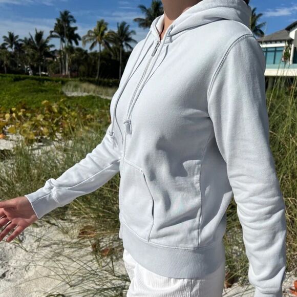 Brandy Melville Christy Hoodie in Heather Gray. Regular Fit. - Picture 2 of 8